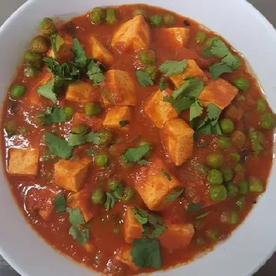 Tofu peas curry